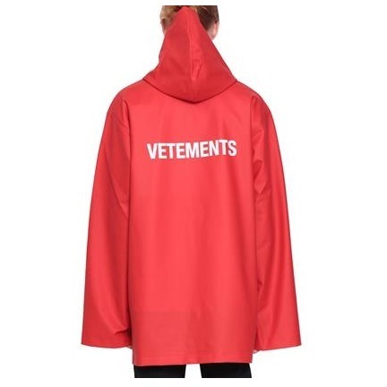 【入手困難】VETEMENTS ヴェトモン VETEMENTS ロゴ入り PVC